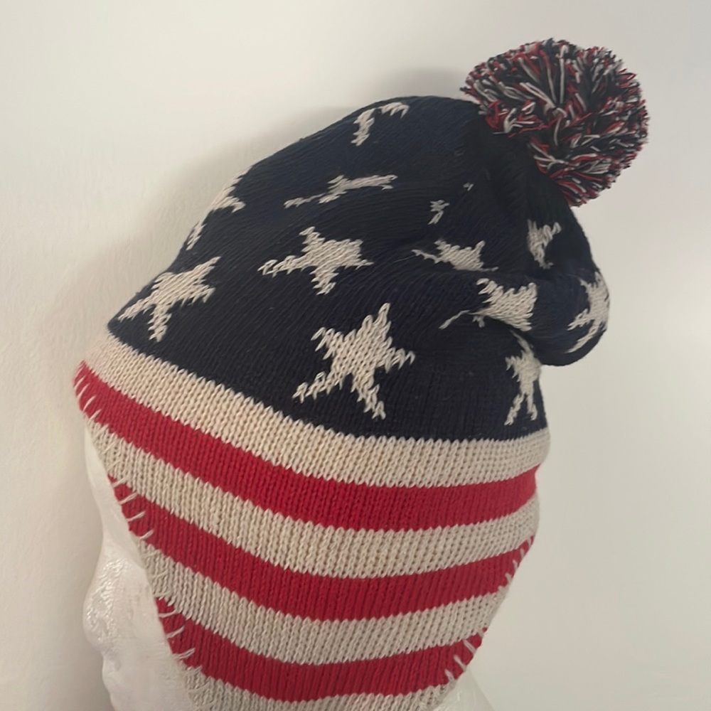 Knit hat w Pom Pom beanie (unisex)